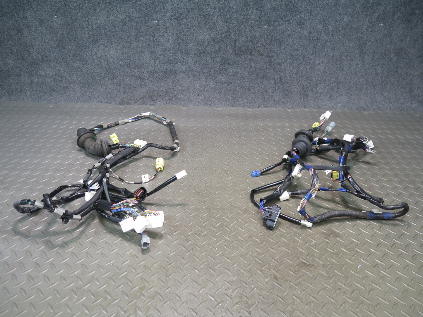 02-05 Lexus UZZ40L SC430 Front Left & Right Door Wire Wiring Harness Set OEM