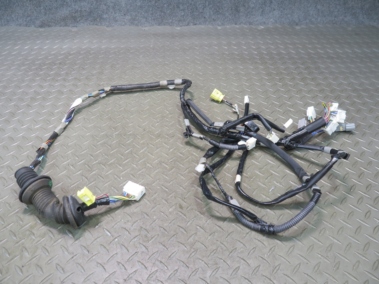 02-05 Lexus UZZ40L SC430 Front Left & Right Door Wire Wiring Harness Set OEM