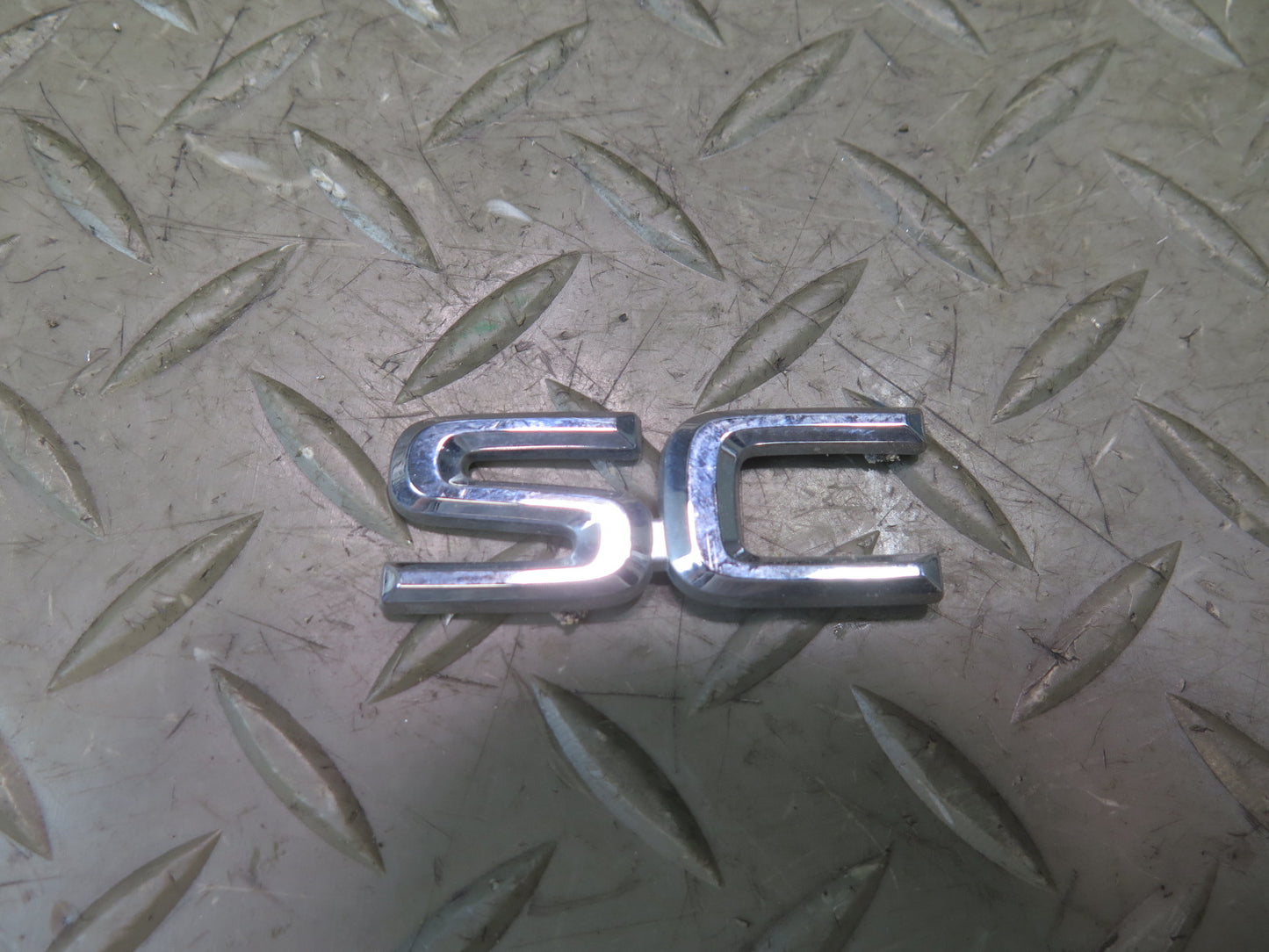 02-10 Lexus UZZ40L SC430 Rear Trunk Lid Ornament Emblem Logo Badge Set OEM
