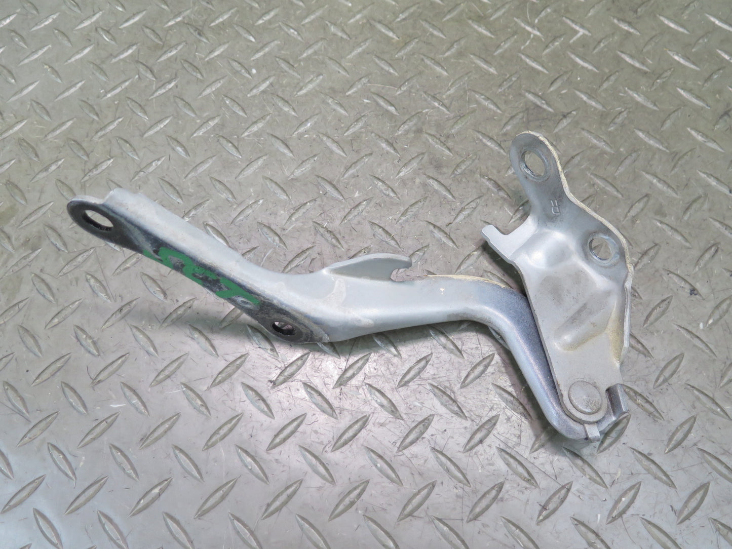 02-10 Lexus UZZ40L SC430 Front Left & Right Hood Bonnet Hinge Silver Set OEM