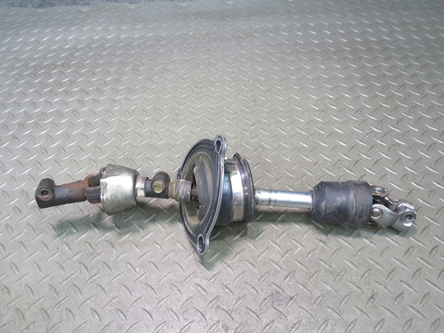 03-10 Lexus UZZ40L SC430 Steering Column Lower U Joint Shaft OEM