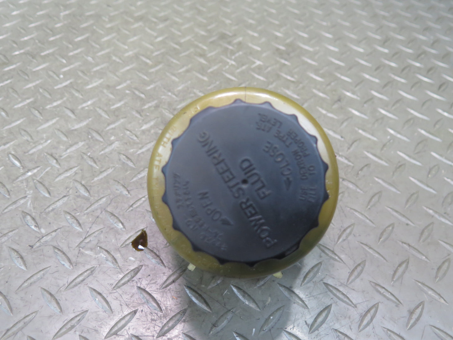 02-10 Lexus UZZ40L SC430 Power Steering Fluid Reservoir Tank OEM