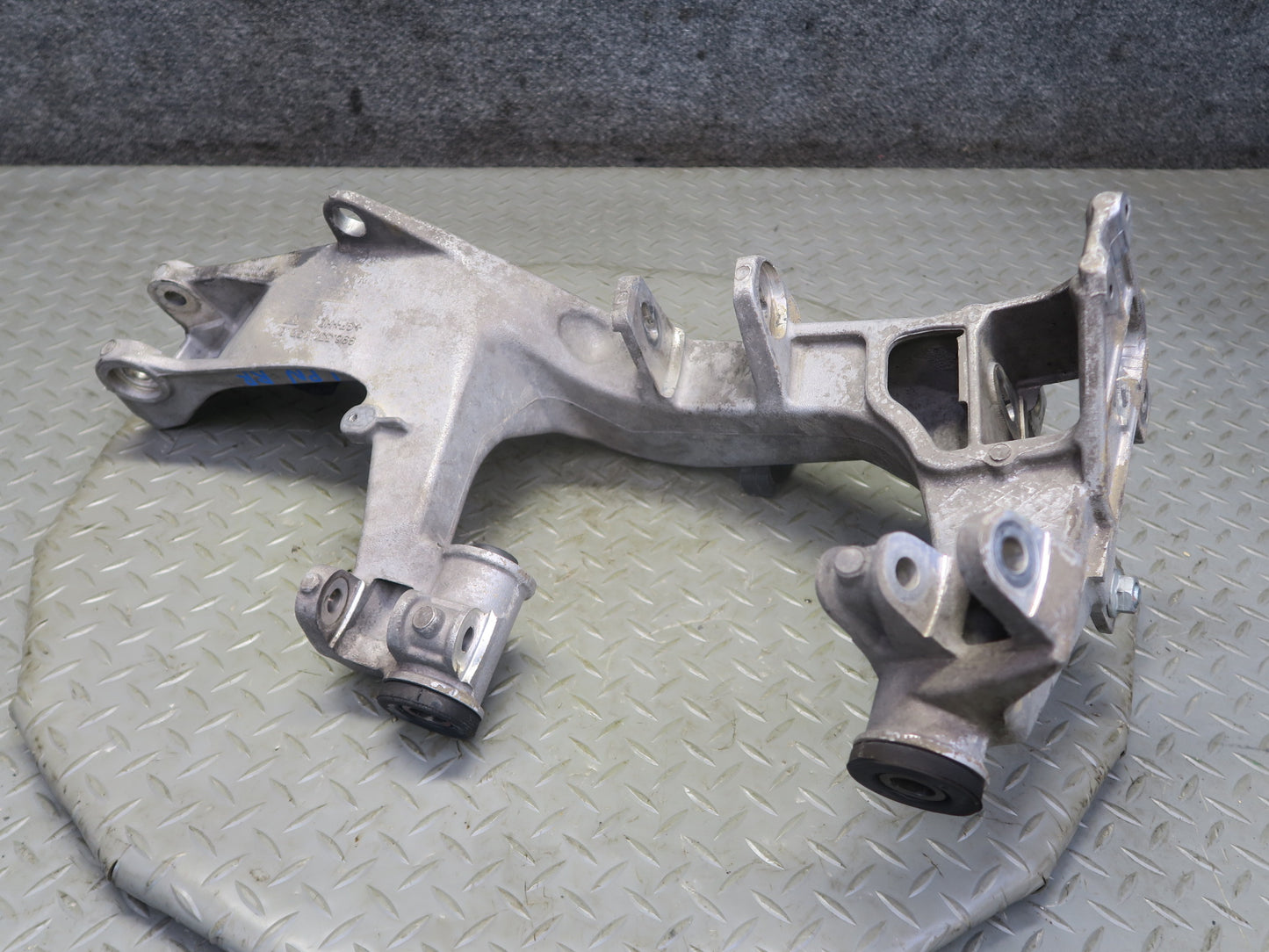 1999-2004 Porsche 911 996 Rear Right Suspension Sub Frame Bracket Mount