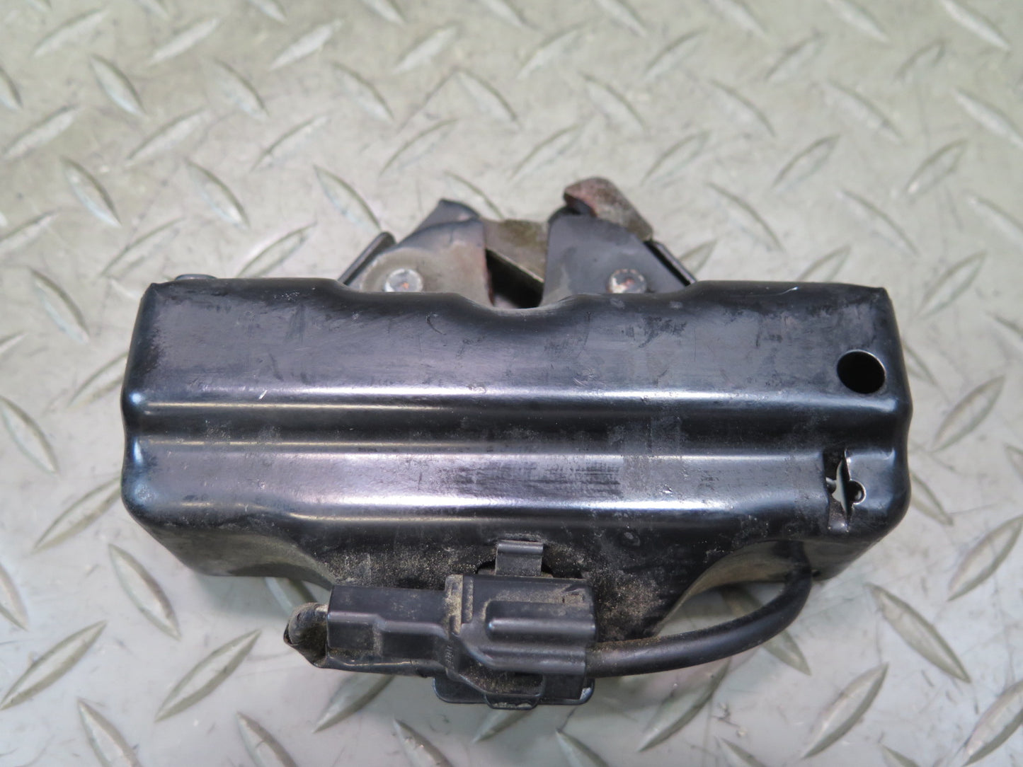 02-10 Lexus UZZ40L SC430 Hood Lock Latch w Open Release Handle Set OEM