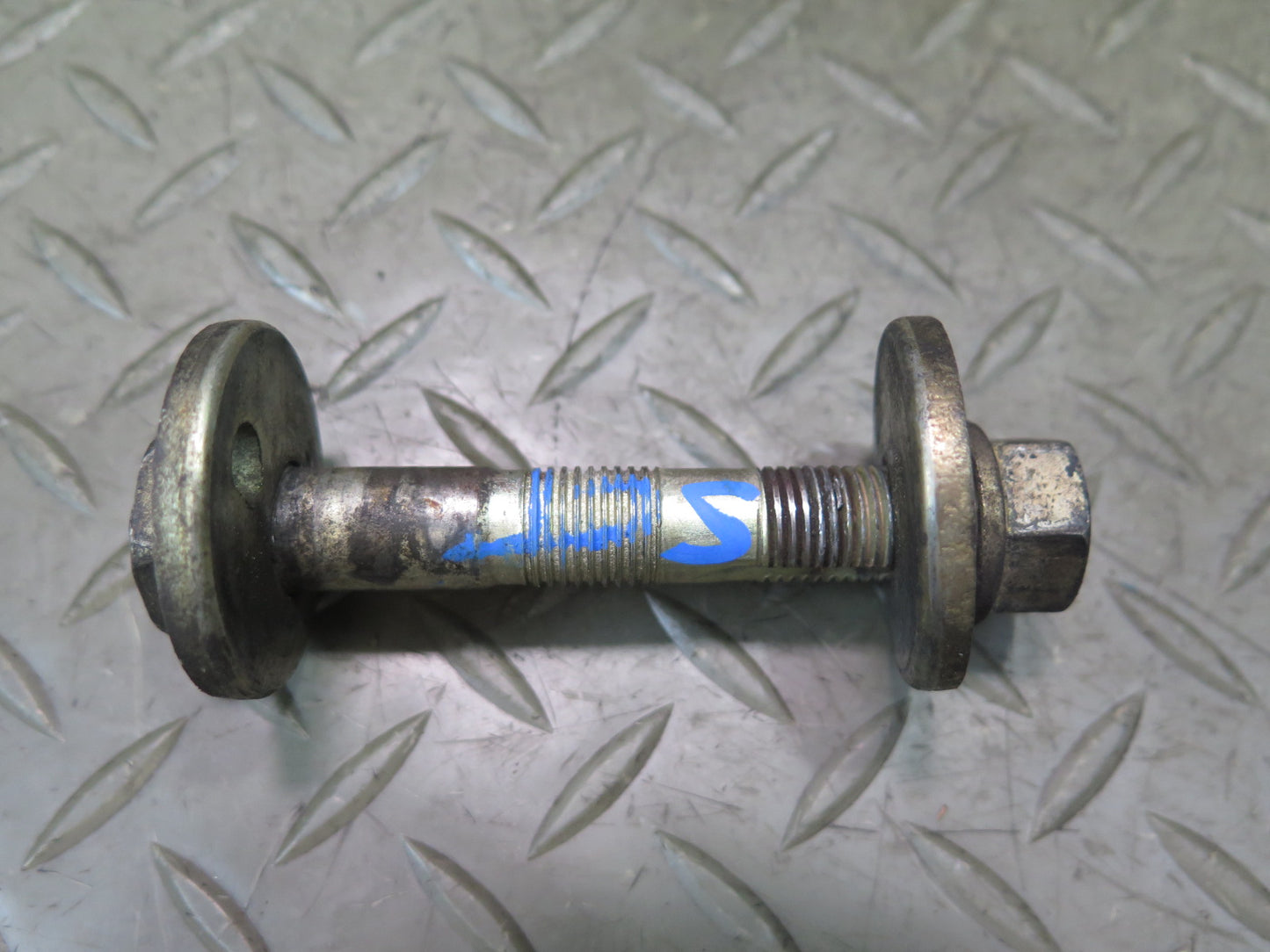 02-10 Lexus UZZ40L SC430 Set of 2 Front Suspension Eccentric Camber Bolts OEM