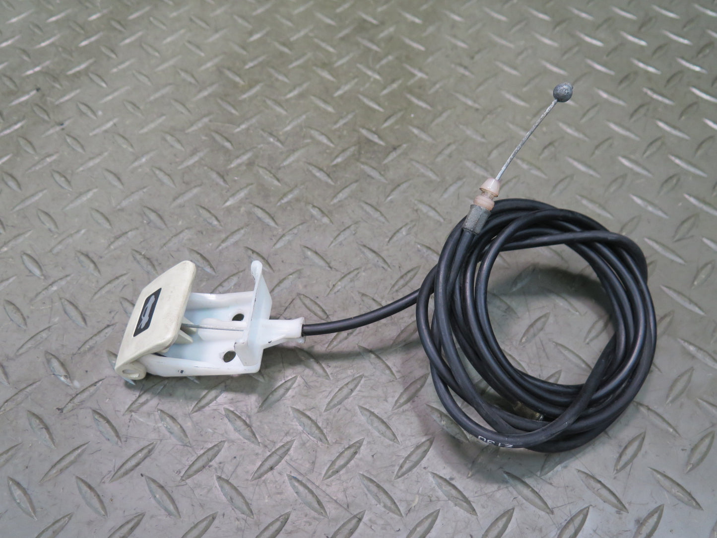 02-10 Lexus UZZ40L SC430 Hood Open Release Handle w Cable OEM