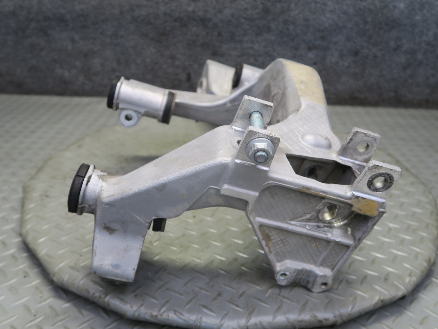 1999-2004 Porsche 911 996 Rear Left Suspension Sub Frame Bracket Mount