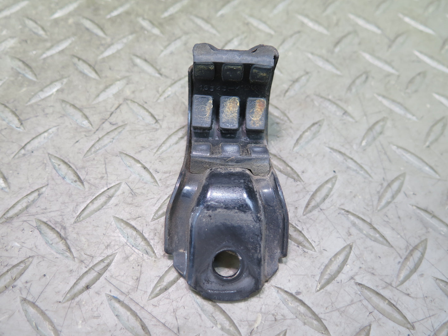 02-10 Lexus UZZ40L SC430 Set of 2 Left & Right Radiator Bracket Mount OEM