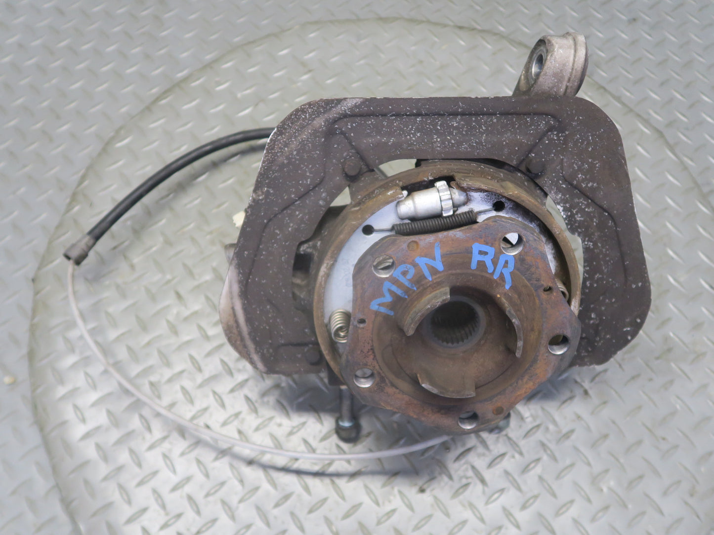 1999-2005 Porsche 911 996 Carrera 4 AWD Rear Right Spindle Knuckle Wheel Hub