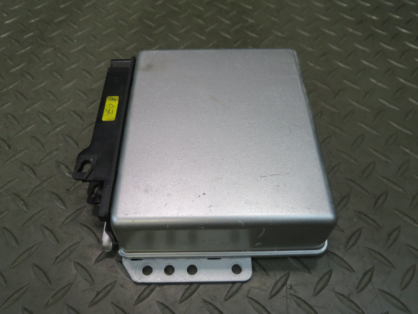 1987 Porsche 928 S4 5.0L M28.42 ECU ECM Engine Control Module Unit