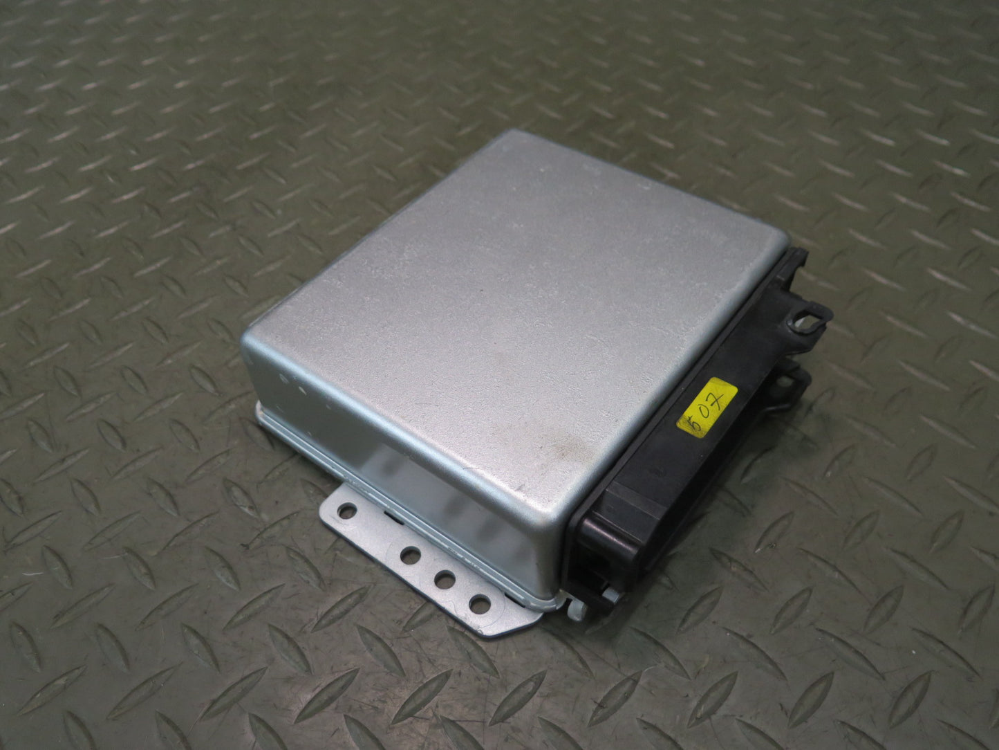 1987 Porsche 928 S4 5.0L M28.42 ECU ECM Engine Control Module Unit