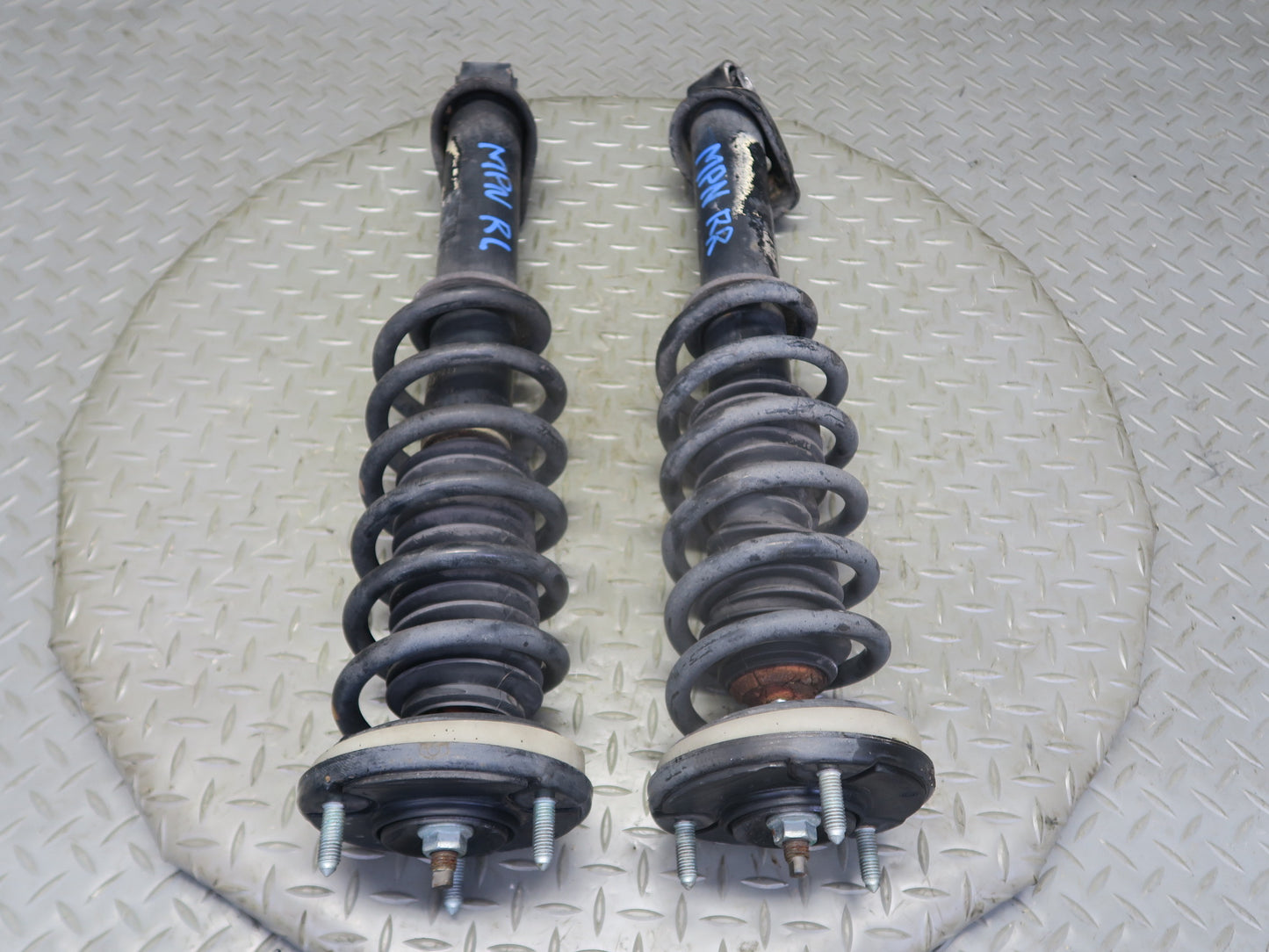 2002-2005 Porsche 911 996 Convertible AWD M/T Rear Strut Shock Absorber Set of 2