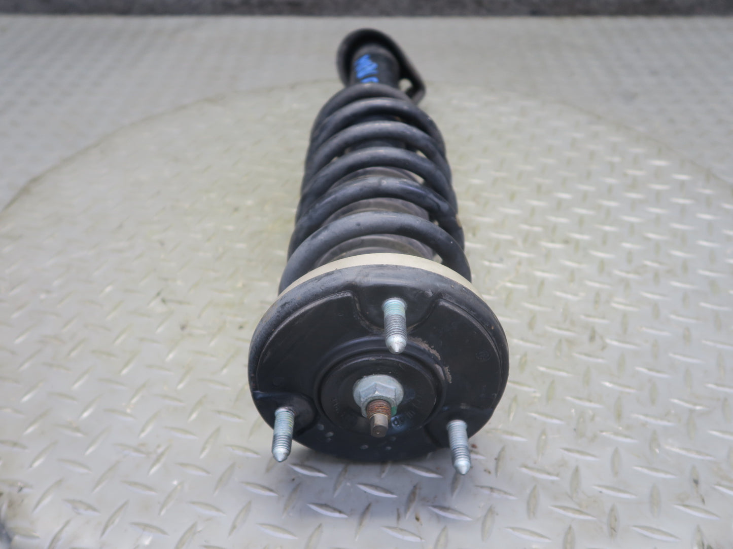 2002-2005 Porsche 911 996 Convertible AWD M/T Rear Strut Shock Absorber Set of 2