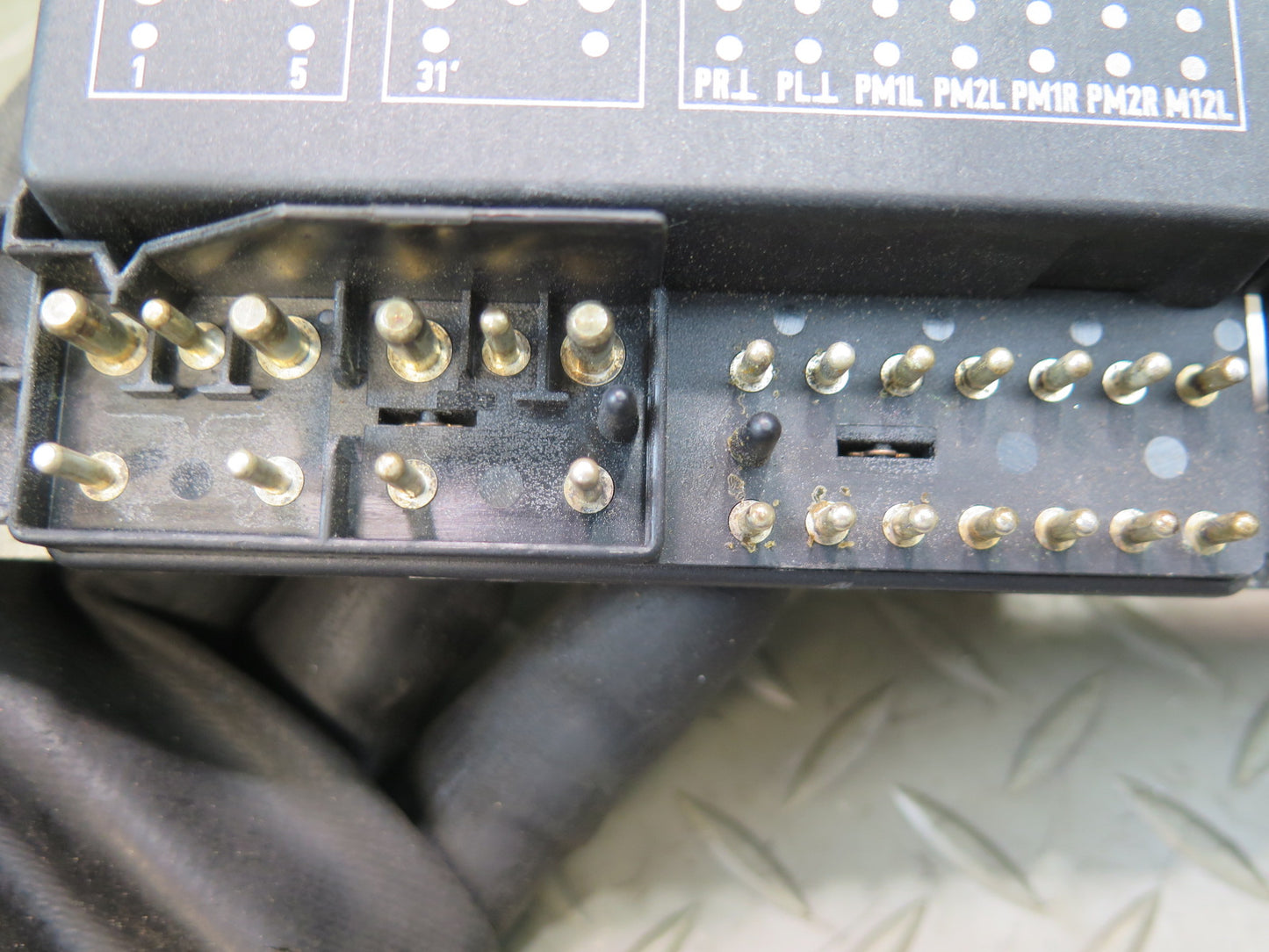 1987-1991 Porsche 928 S4 Power Mirror Seat Control Module Unit 92861813600