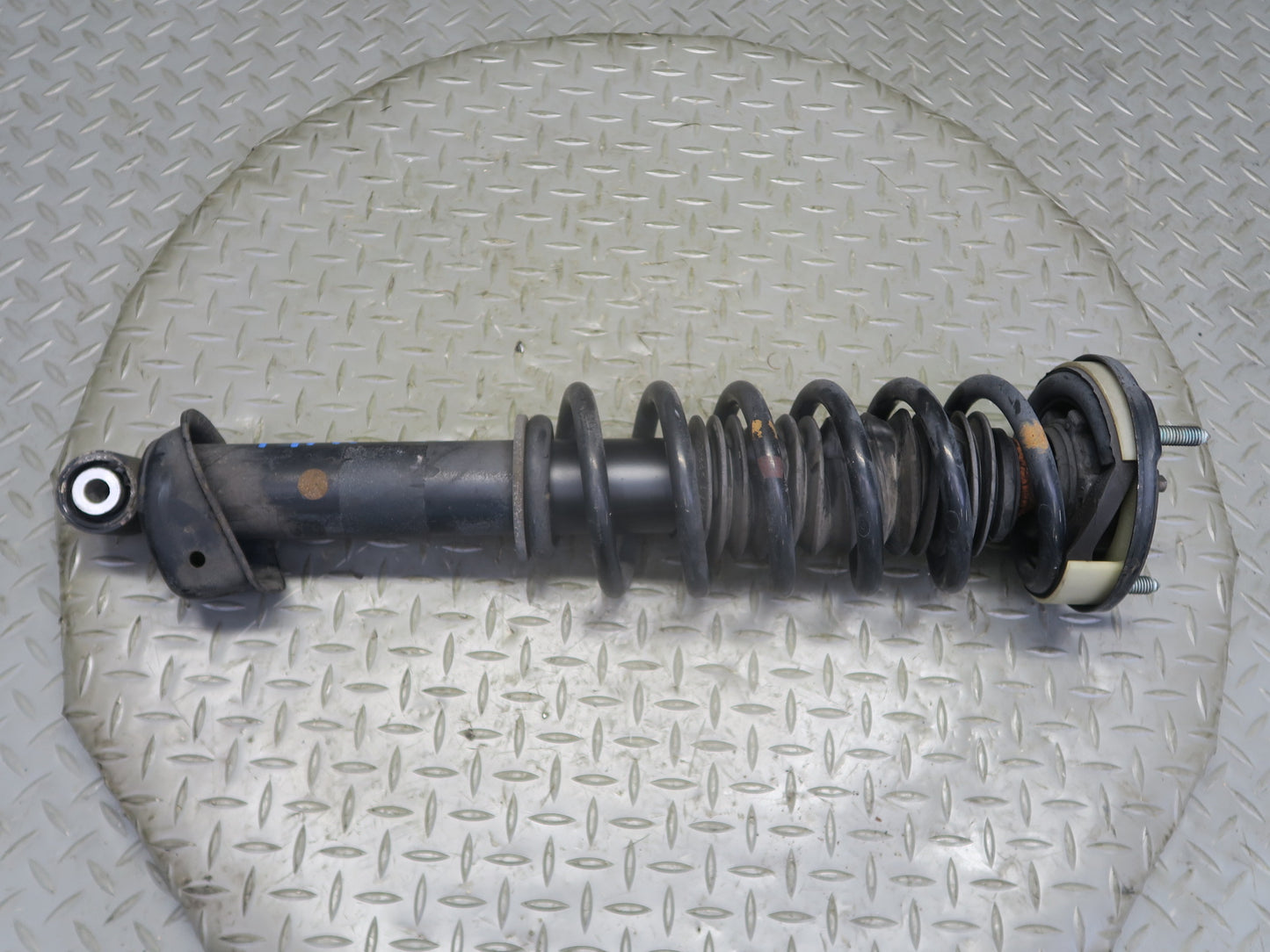 2002-2005 Porsche 911 996 Convertible AWD M/T Rear Strut Shock Absorber Set of 2