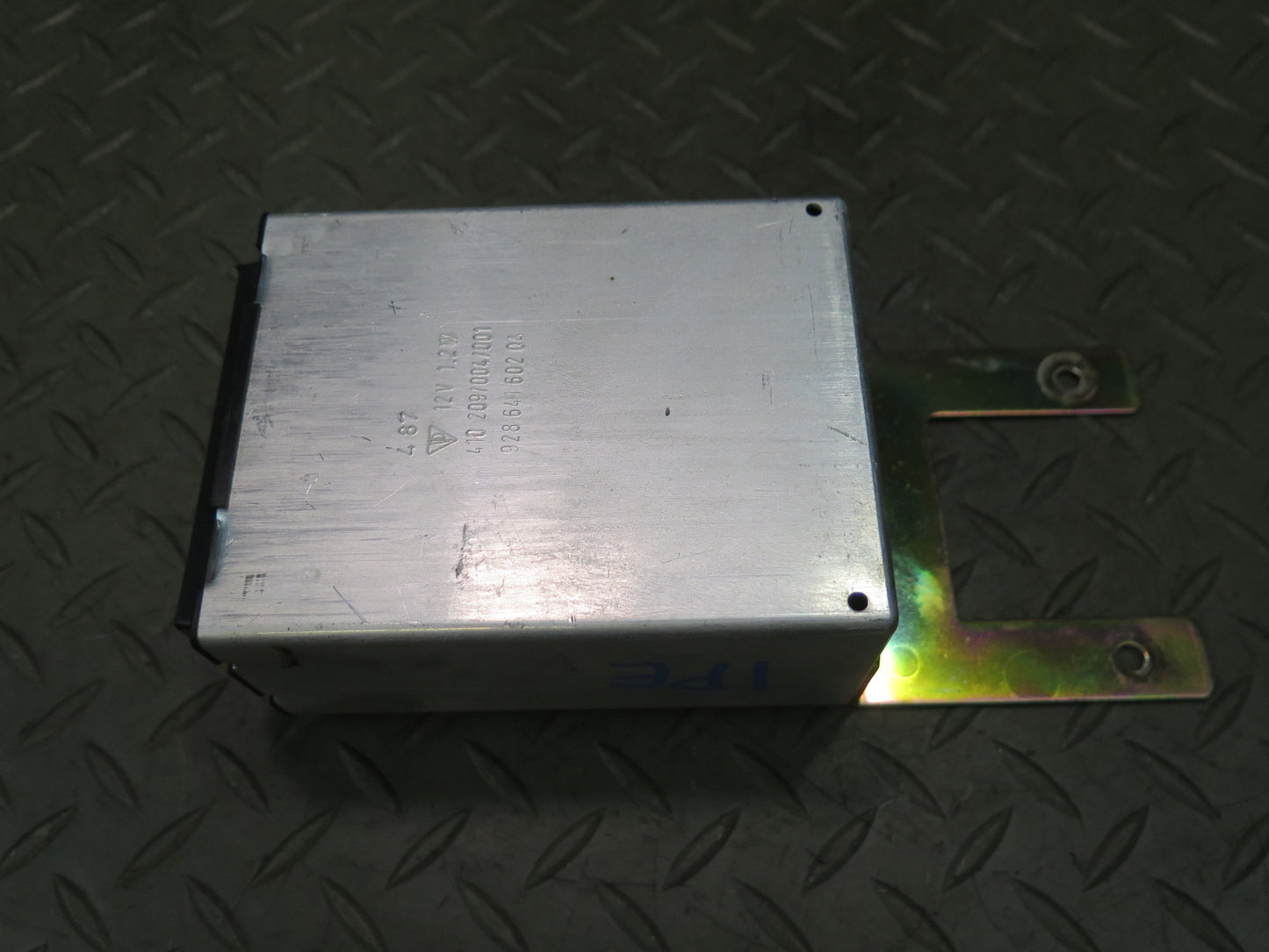 1984-1991 Porsche 928 S4 Central Locking Control Module Indicator Unit