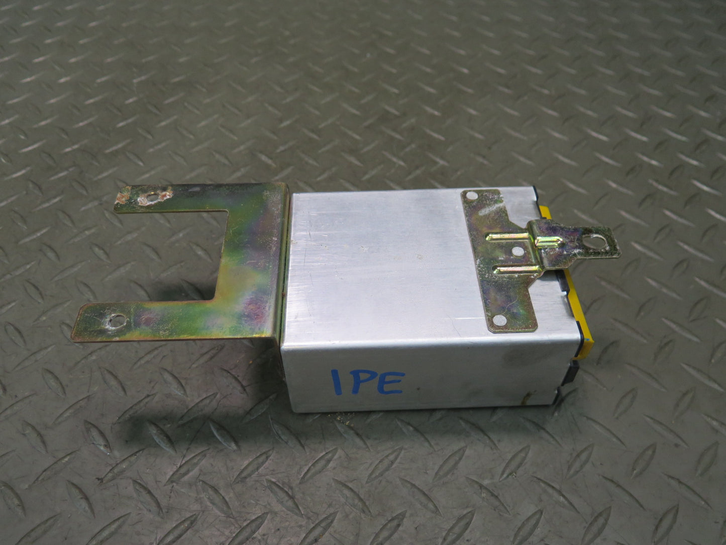 1984-1991 Porsche 928 S4 Central Locking Control Module Indicator Unit