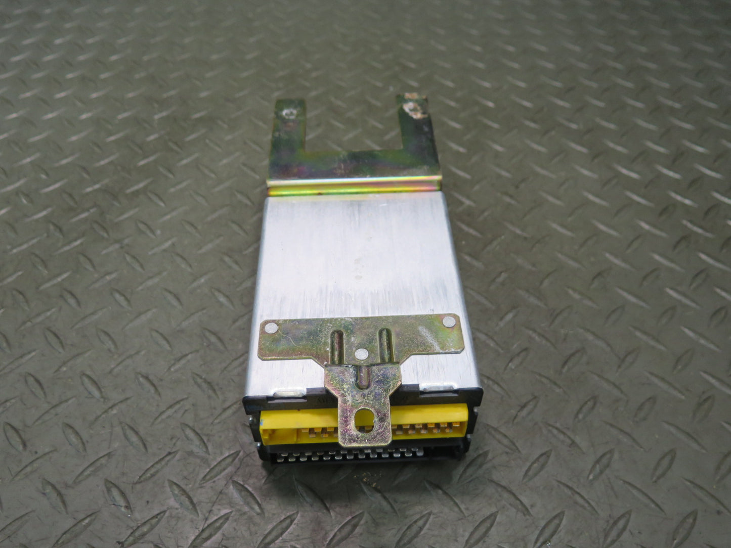 1984-1991 Porsche 928 S4 Central Locking Control Module Indicator Unit