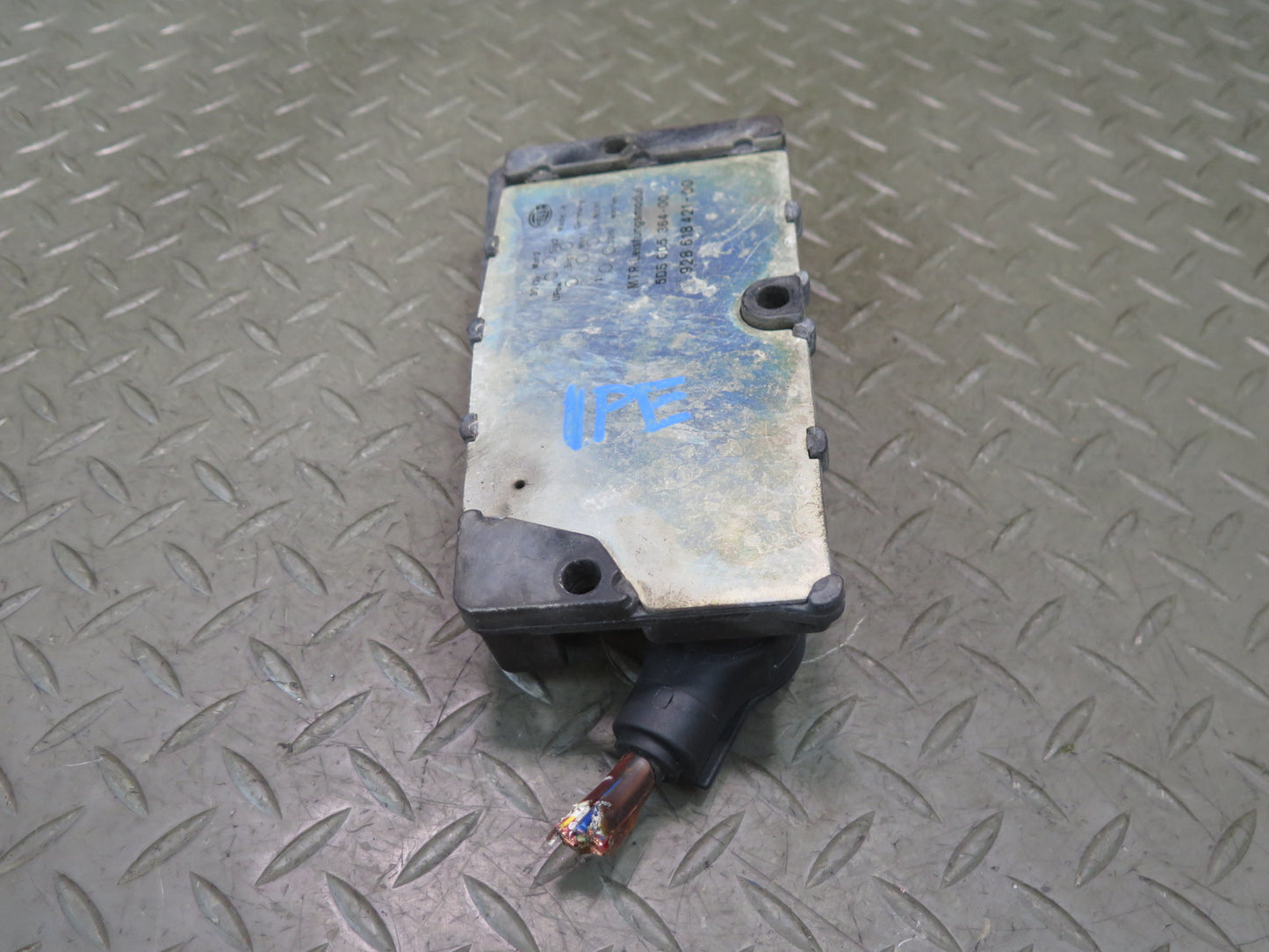 1987-1991 Porsche 928 S4 Radiator Cooling Fan Output Amplifier 92861842100