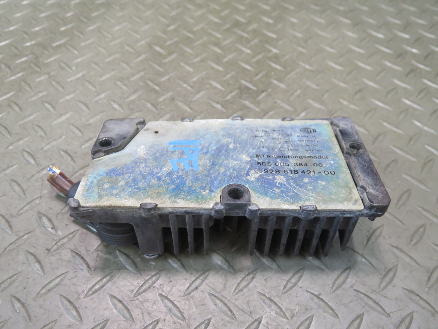 1987-1991 Porsche 928 S4 Radiator Cooling Fan Output Amplifier 92861842100