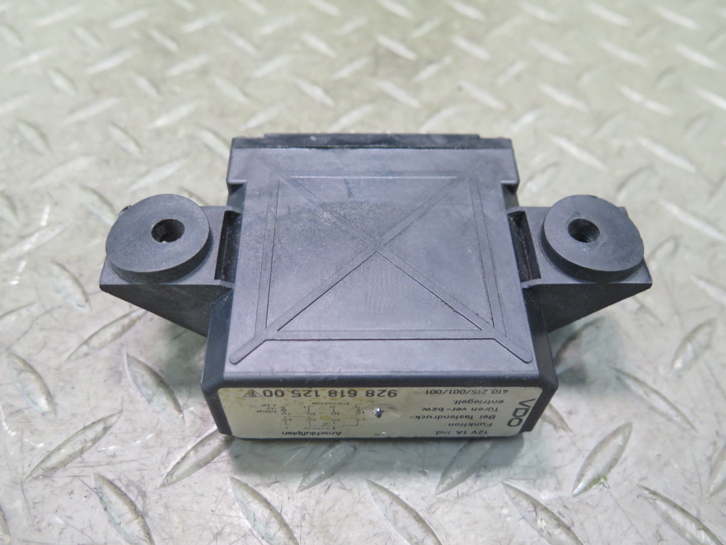 1984-1991 Porsche 928 S4 VDO Central Locking Control Module