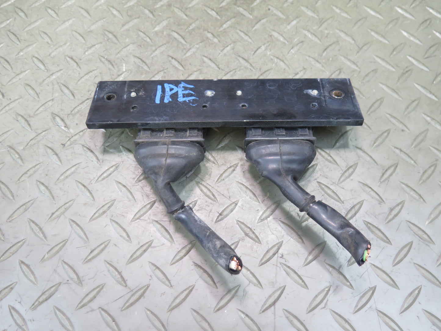 1987-1991 Porsche 928 S4 Engine Ignition Control Module Pair Assembly Bosch