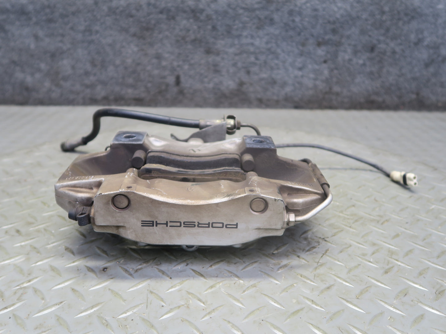 00-05 Porsche 911 996 Carrera 4 AWD Rear Left Right Brembo Brake Caliper Set
