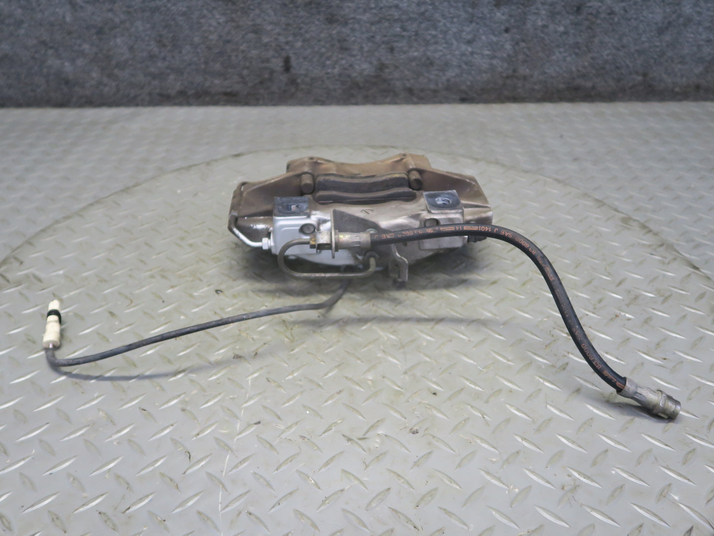 00-05 Porsche 911 996 Carrera 4 AWD Rear Left Right Brembo Brake Caliper Set