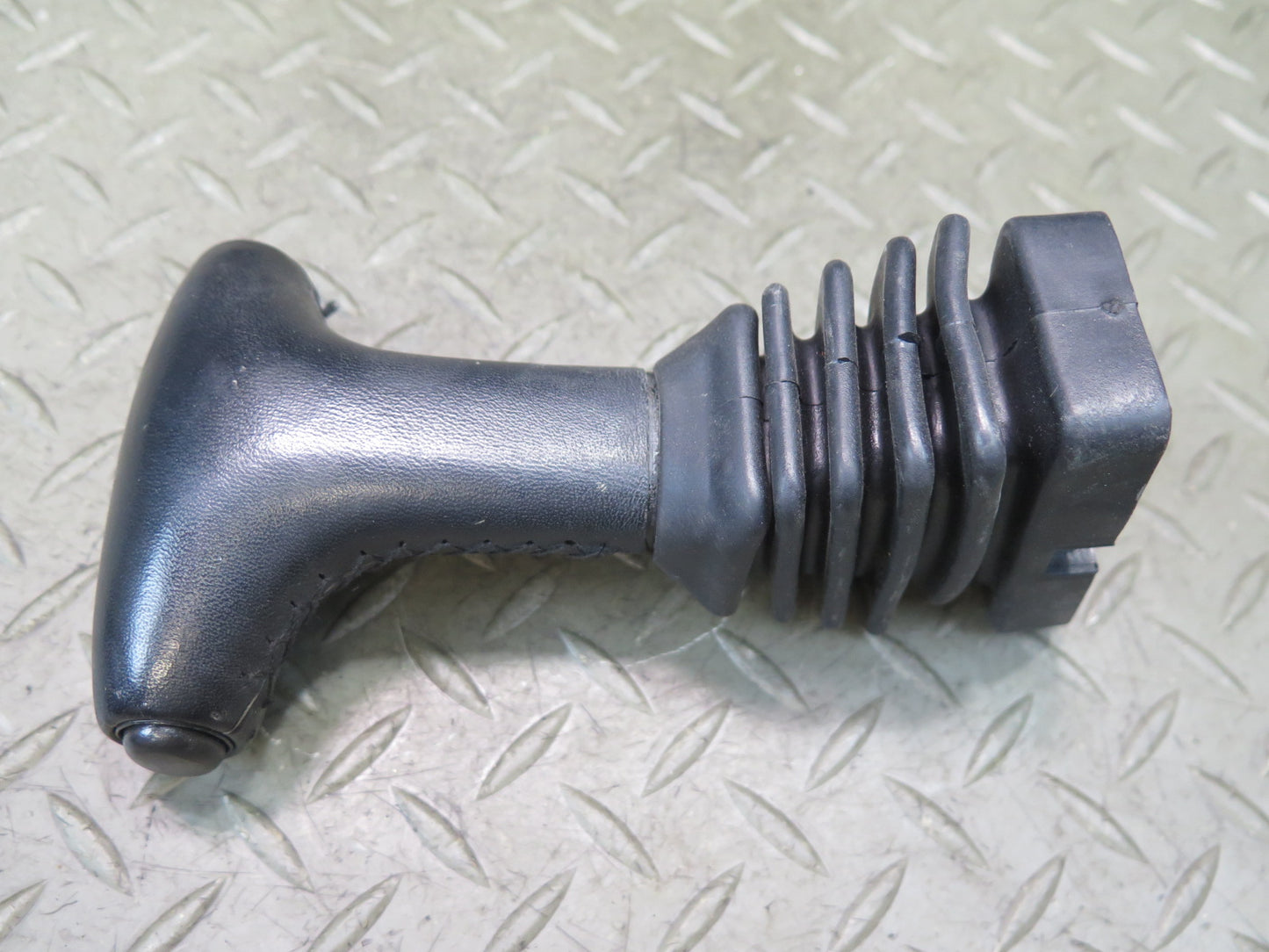 1987-1991 Porsche 928 S4 Automatic Transmission Shifter Shift Knob Rubber Boot