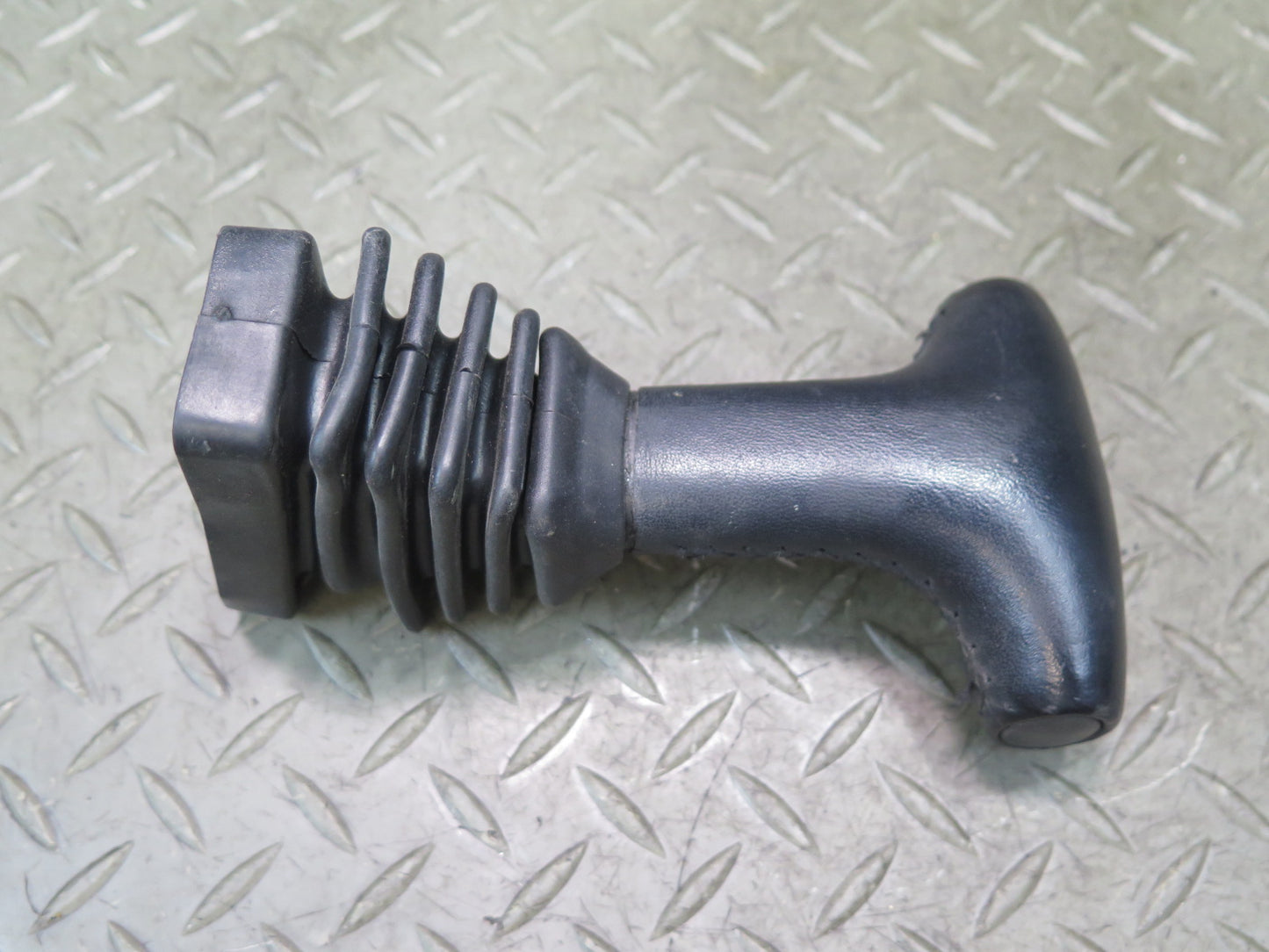 1987-1991 Porsche 928 S4 Automatic Transmission Shifter Shift Knob Rubber Boot