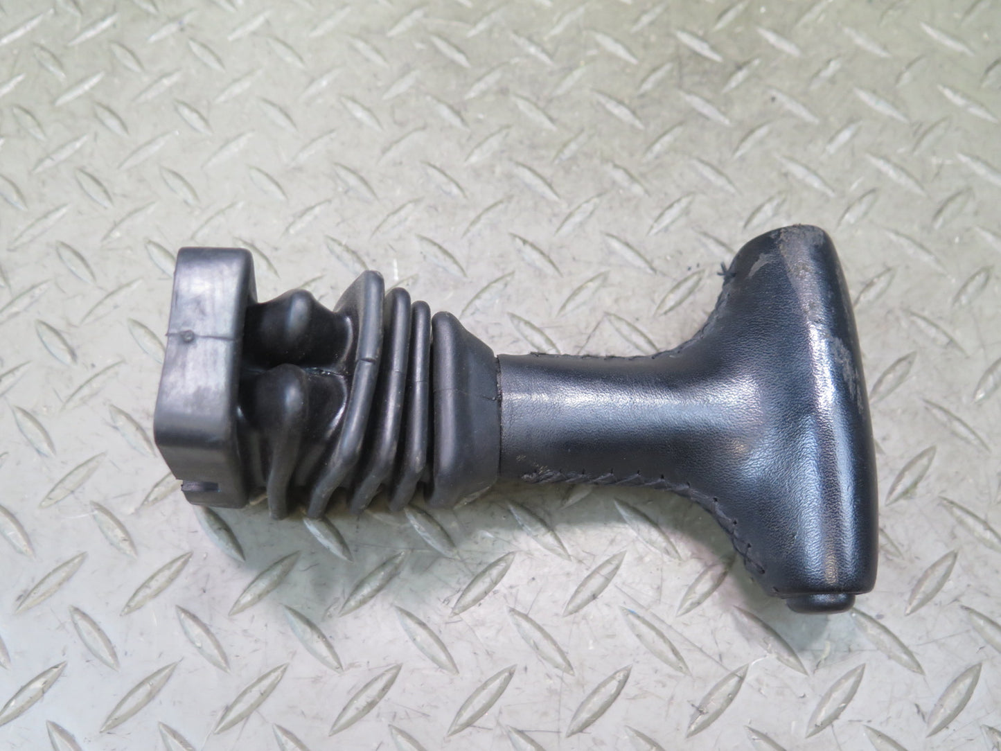 1987-1991 Porsche 928 S4 Automatic Transmission Shifter Shift Knob Rubber Boot