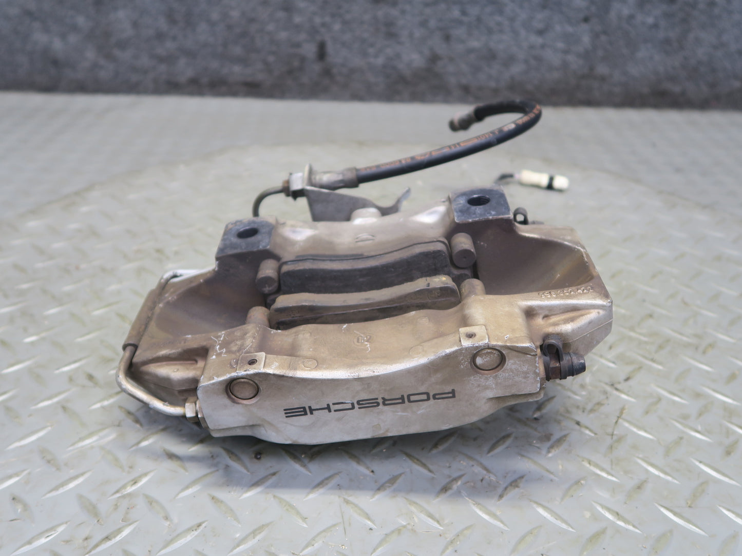 00-05 Porsche 911 996 Carrera 4 AWD Rear Left Right Brembo Brake Caliper Set