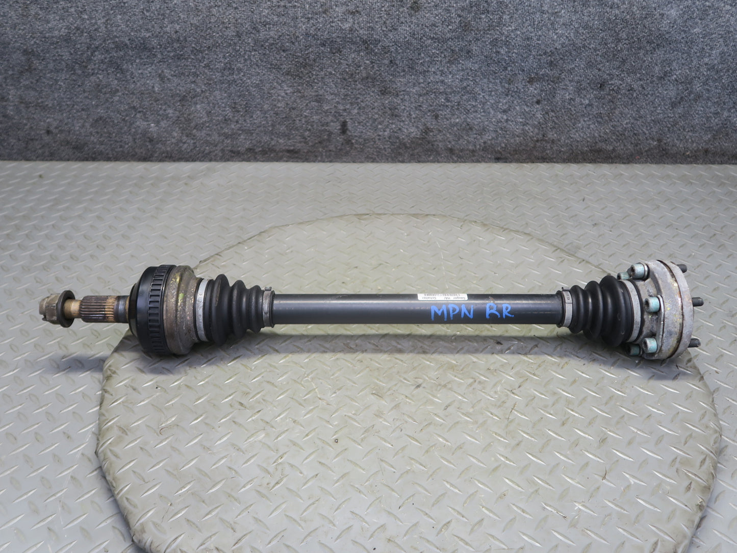 1999-2005 Porsche 911 996 Rear Left or Right Suspension Axle Shaft  99633202406