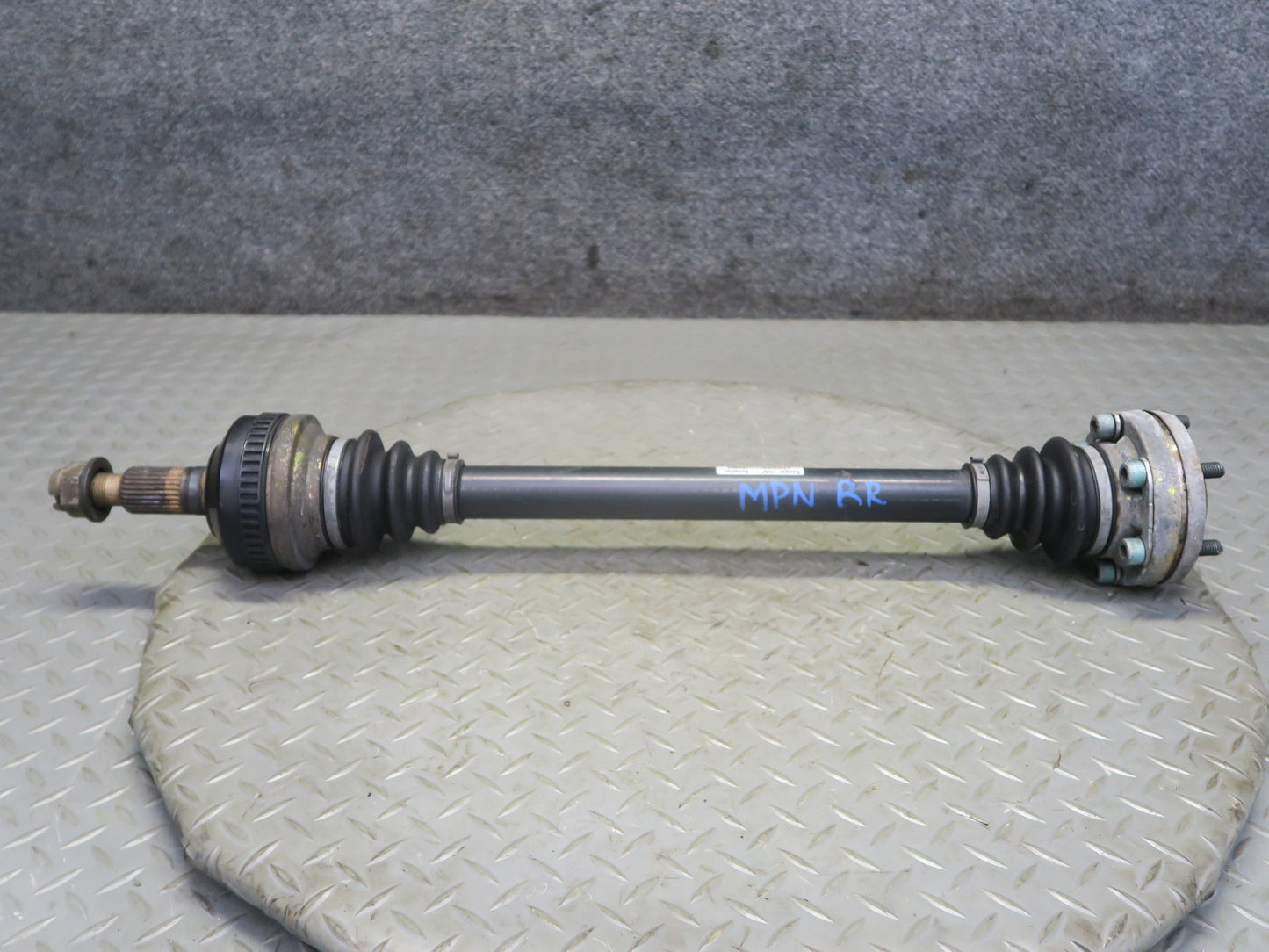 1999-2005 Porsche 911 996 Rear Left or Right Suspension Axle Shaft  99633202406