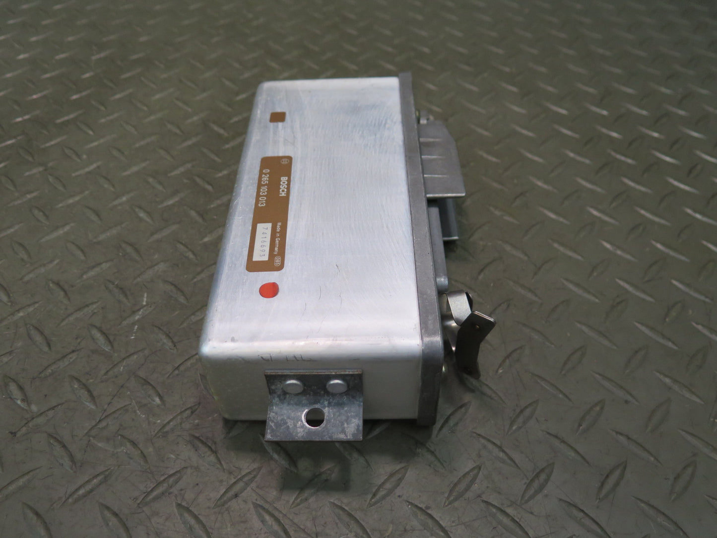 1986-1987 Porsche 928 S4 ABS Anti Lock Brake System Control Module Unit
