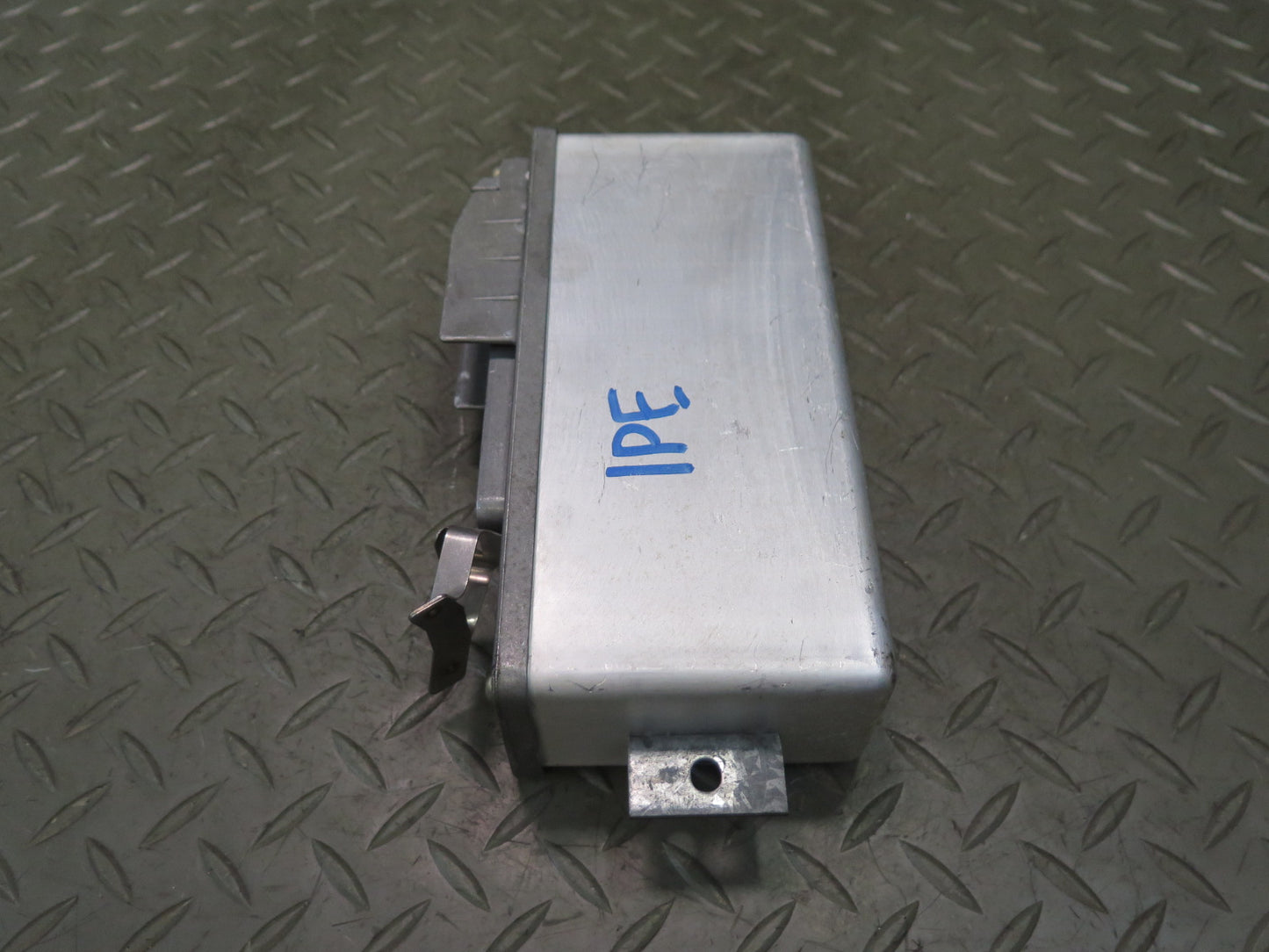 1986-1987 Porsche 928 S4 ABS Anti Lock Brake System Control Module Unit
