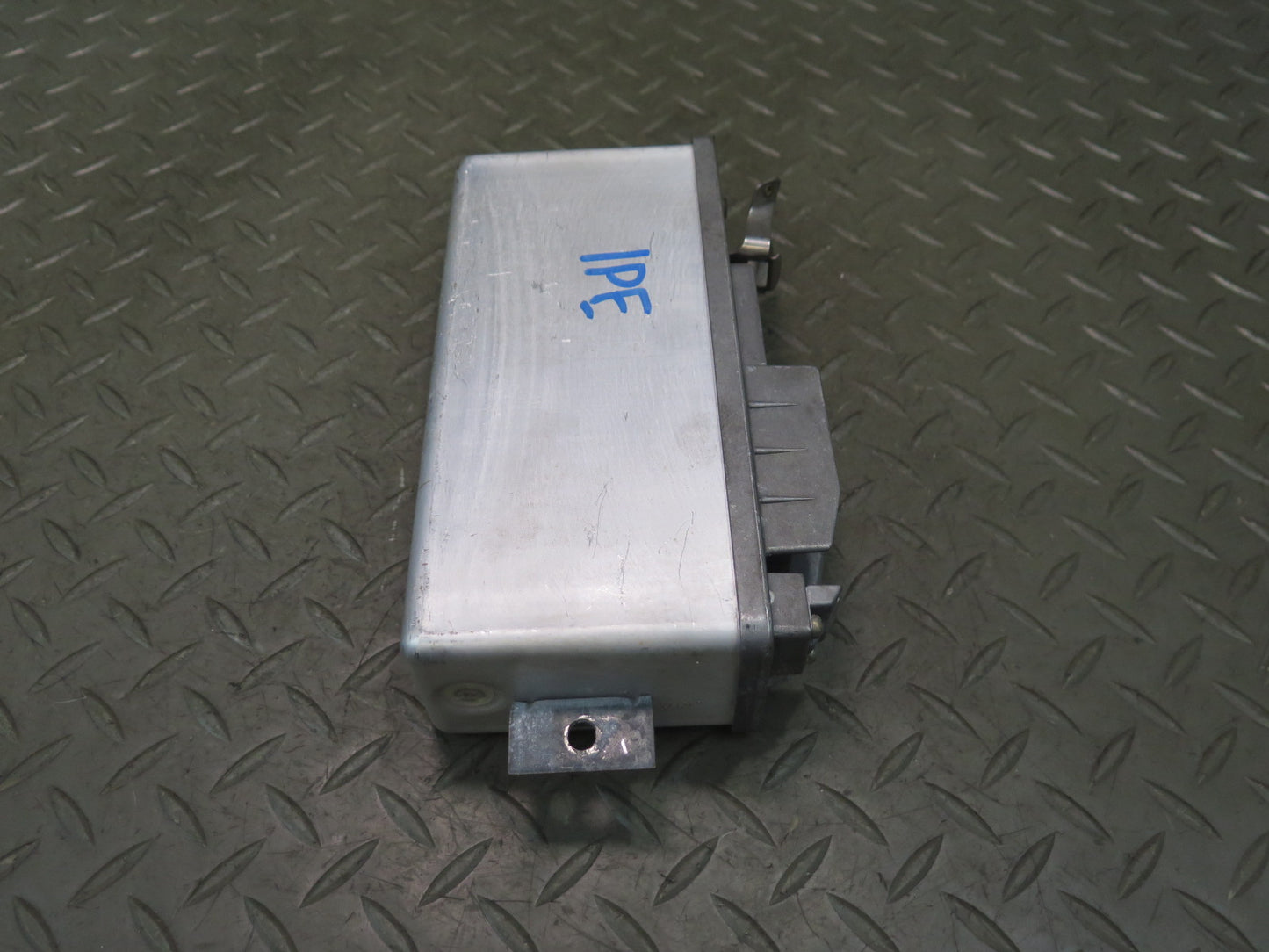 1986-1987 Porsche 928 S4 ABS Anti Lock Brake System Control Module Unit
