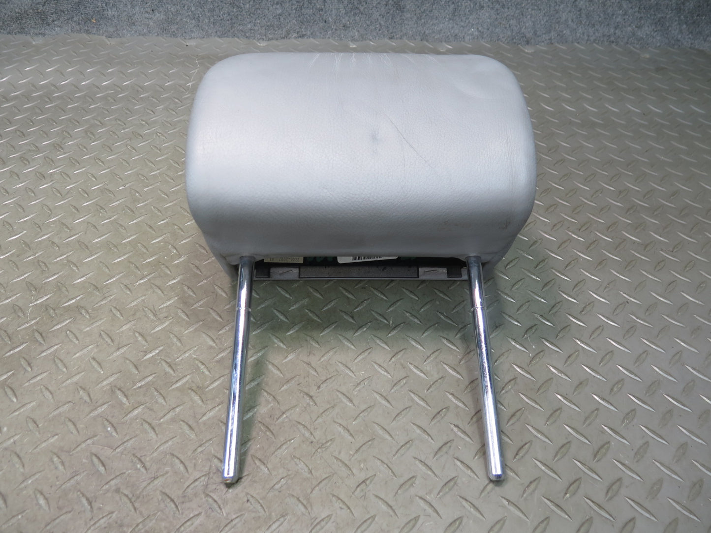 01-06 BMW E46 330CI Convertible Rear Left & Right Leather Headrest Gray OEM