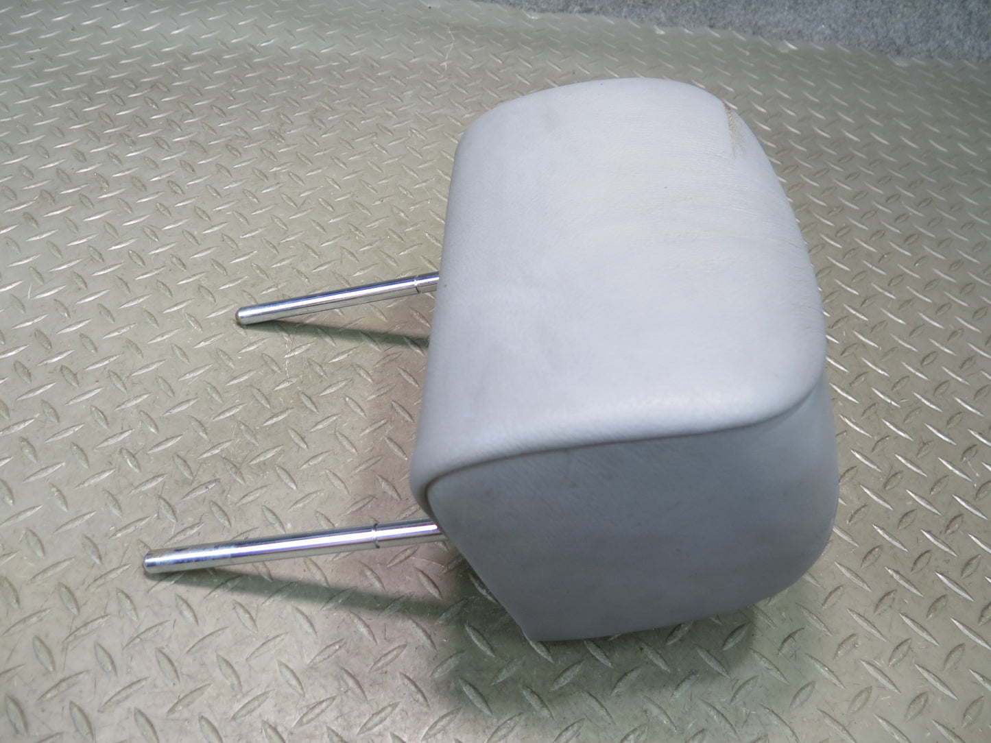 01-06 BMW E46 330CI Convertible Rear Left & Right Leather Headrest Gray OEM