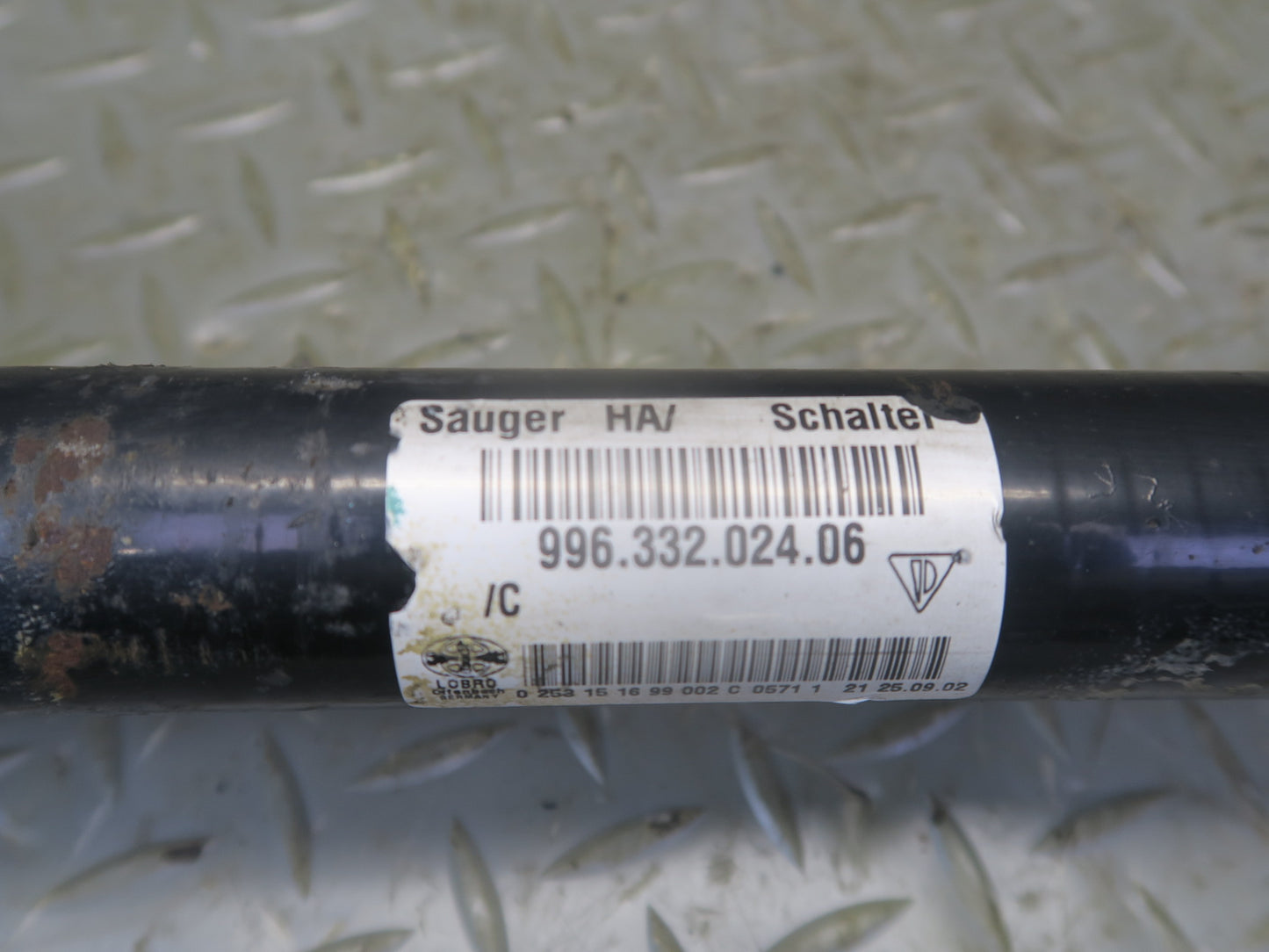 1999-2005 Porsche 911 996 Rear Left or Right Suspension Axle Shaft  99633202406