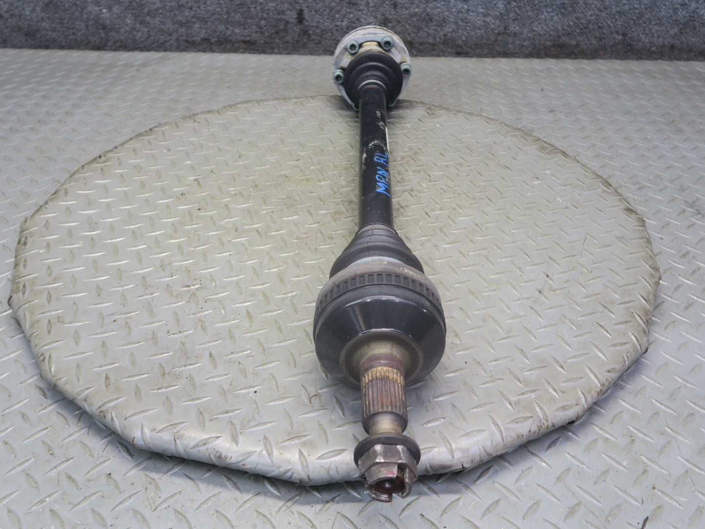 1999-2005 Porsche 911 996 Rear Left or Right Suspension Axle Shaft  99633202406