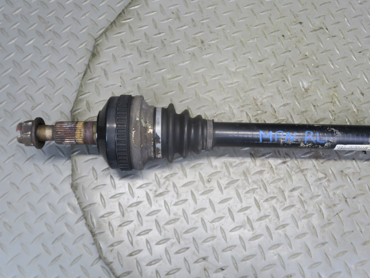 1999-2005 Porsche 911 996 Rear Left or Right Suspension Axle Shaft  99633202406
