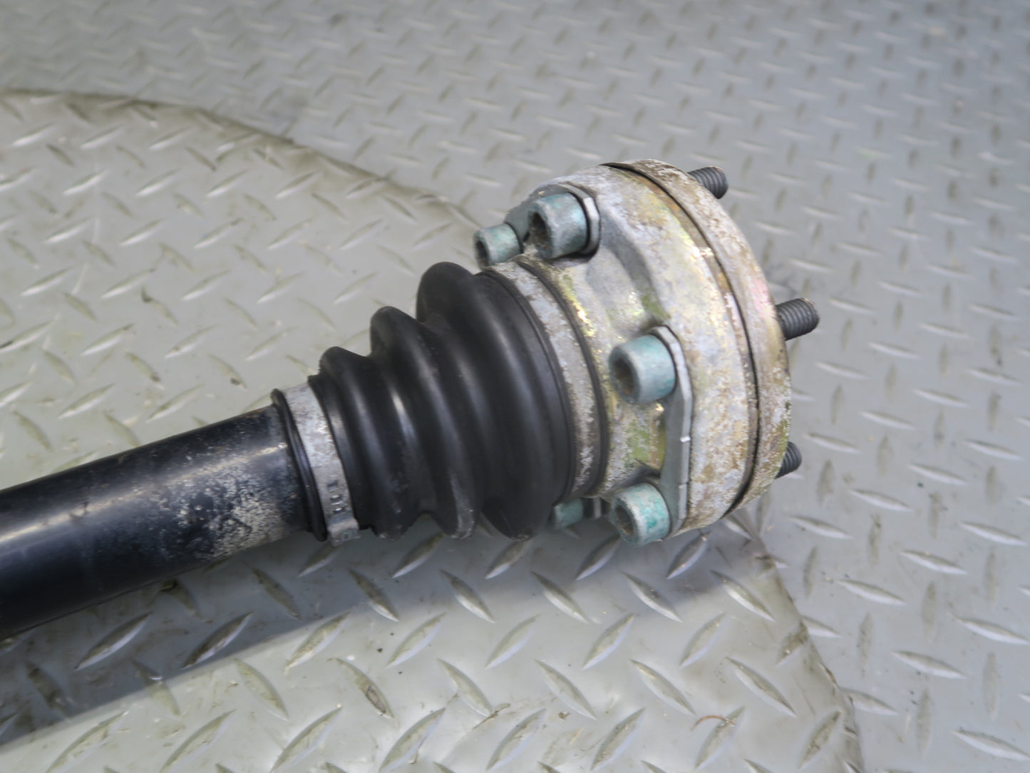 1999-2005 Porsche 911 996 Rear Left or Right Suspension Axle Shaft  99633202406