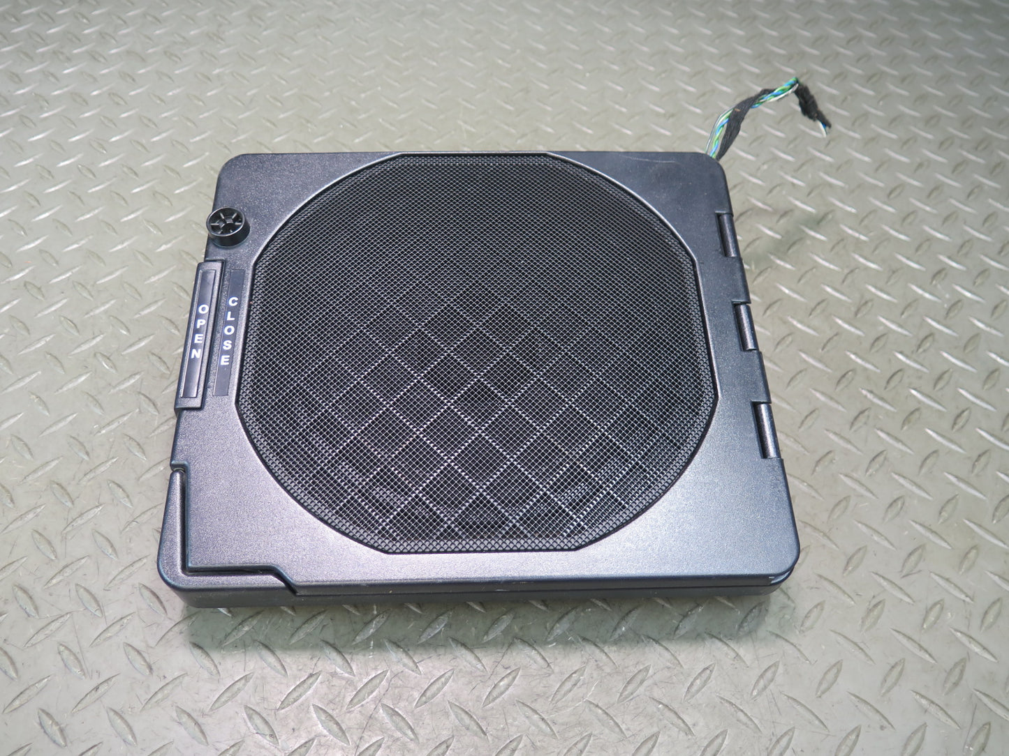 01-06 BMW E46 330ci Convertible Rear Subwoofer Speaker w Cover Black OEM