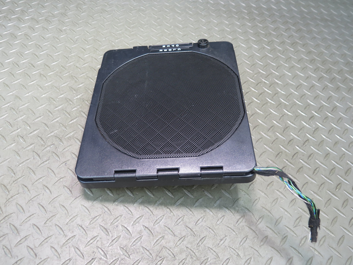 01-06 BMW E46 330ci Convertible Rear Subwoofer Speaker w Cover Black OEM