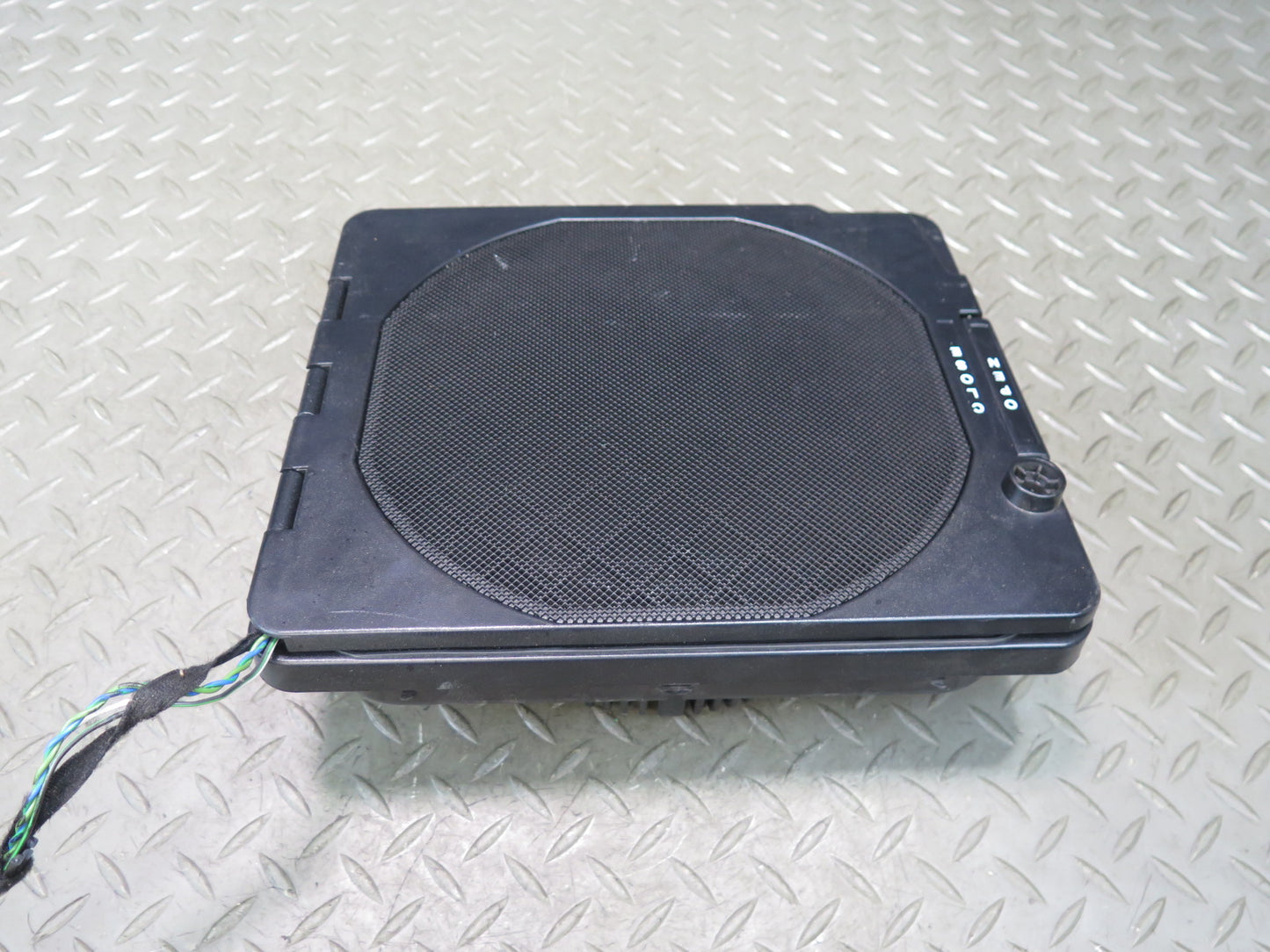 01-06 BMW E46 330ci Convertible Rear Subwoofer Speaker w Cover Black OEM