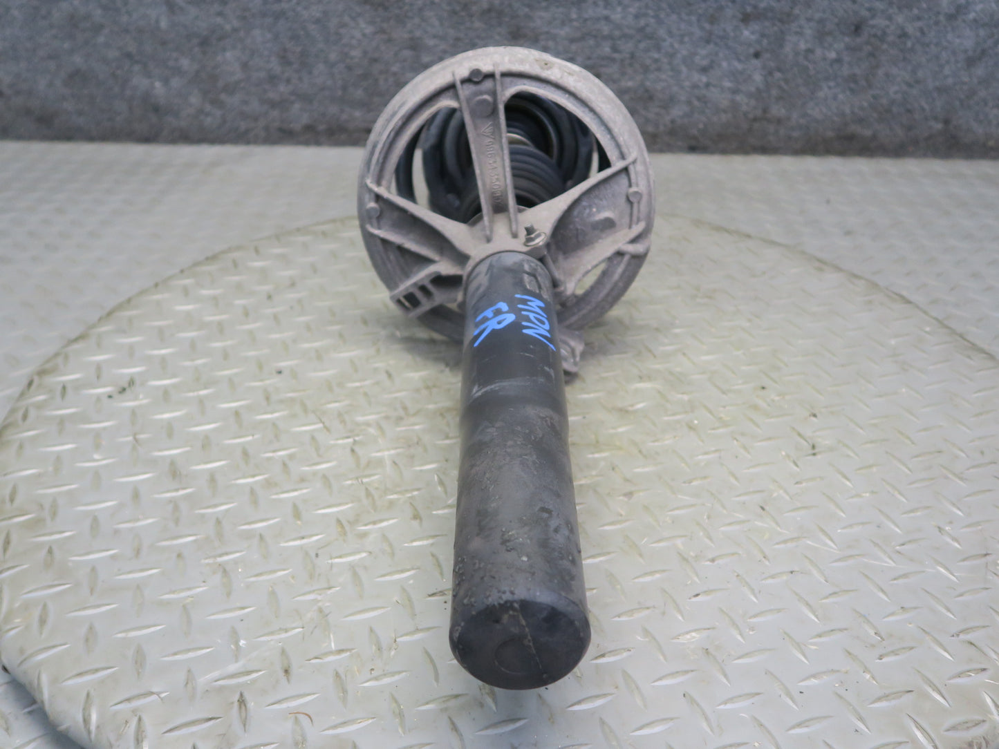 02-05 Porsche 911 996 Convertible AWD M/T Front Strut Shock Absorber Set of 2