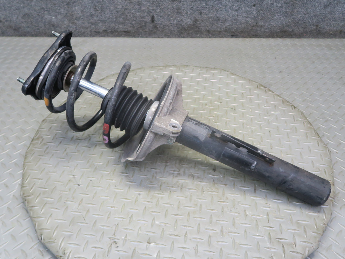 02-05 Porsche 911 996 Convertible AWD M/T Front Strut Shock Absorber Set of 2