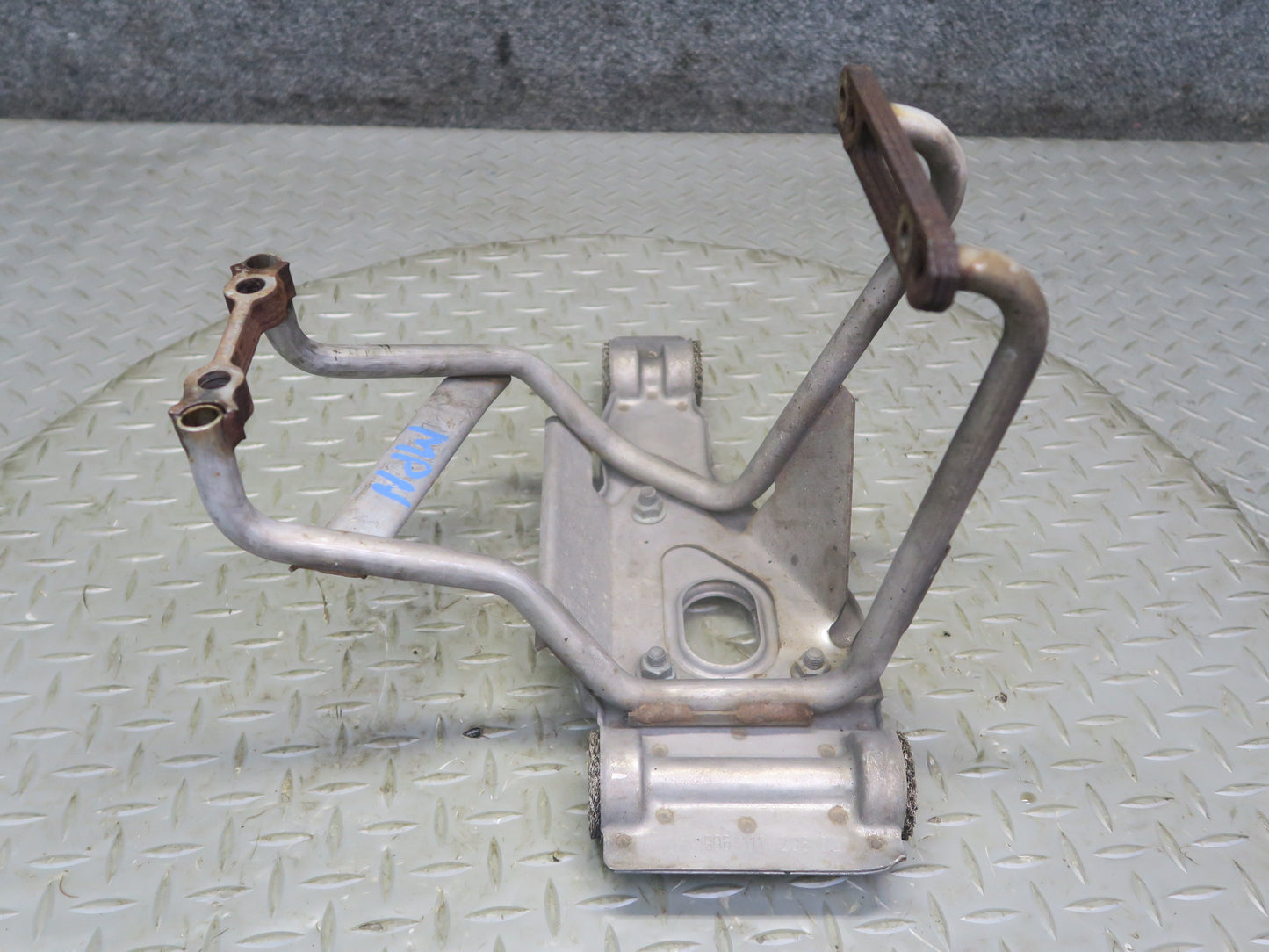 2002-2005 Porsche 911 Carrera 996 Right Side Muffler Support Bracket