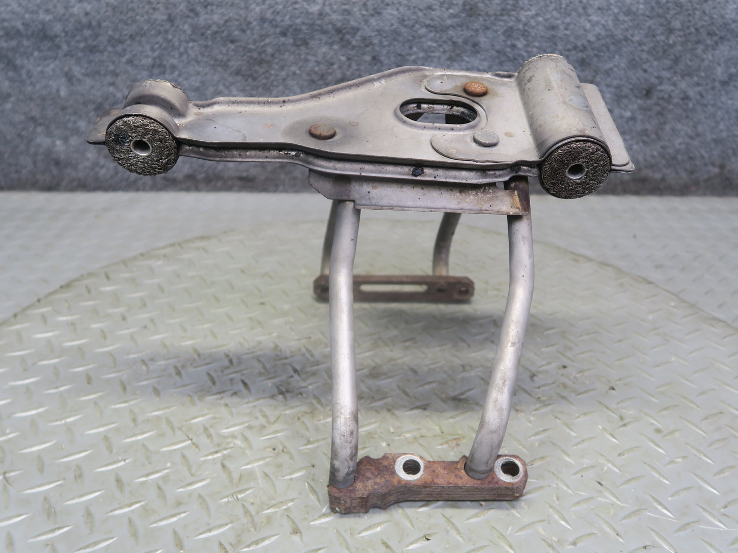 2002-2005 Porsche 911 Carrera 996 Left Side Muffler Support Bracket